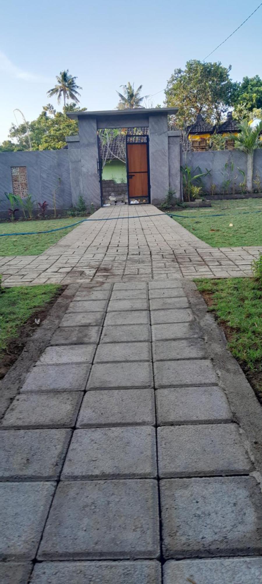 Comeon * Amed (Bali)